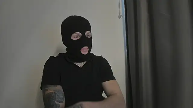 Huntall77 online show from November 2025 07:23:01 AM