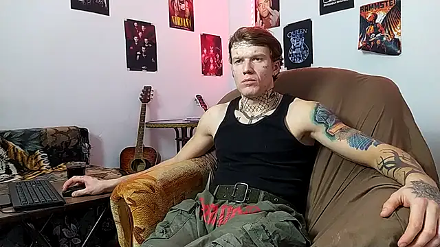 Huntall77 online show from December 2025 03:26:01 PM