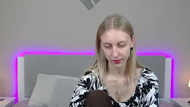 RachaelCute online show from May 2026 11:20:01 AM