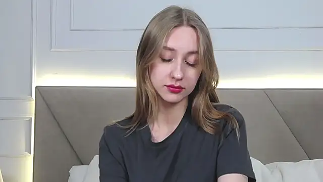 Snapshot of RachaelCute chatting on November 2025 08:52:01 AM RachaelCute online show from November 2025 08:52:01 AM