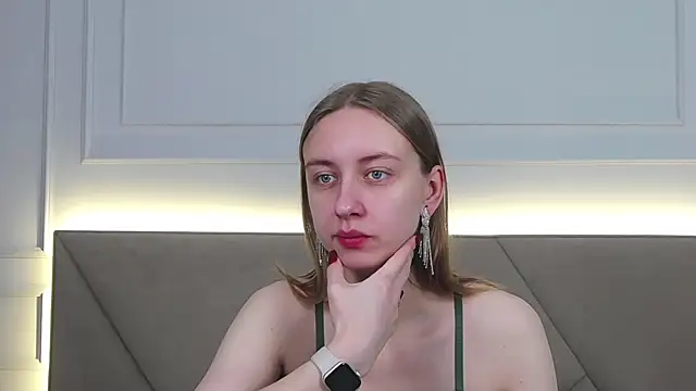 RachaelCute online show from November 2025 04:24:01 AM