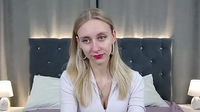 RachaelCute online show from April 2026 04:19:01 AM