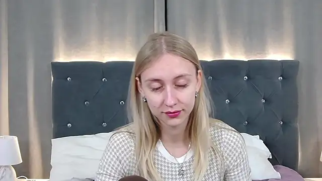 RachaelCute online show from May 2026 10:51:02 AM