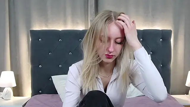 RachaelCute online show from April 2026 04:19:01 AM