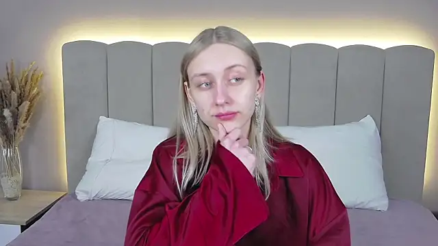 RachaelCute online show from April 2026 03:57:02 AM