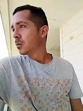 Damian-liam online show from November 2025 04:57:01 PM