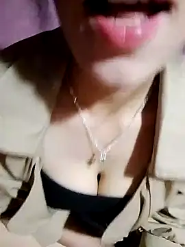 Cloud-wh online show from November 2025 09:24:01 PM