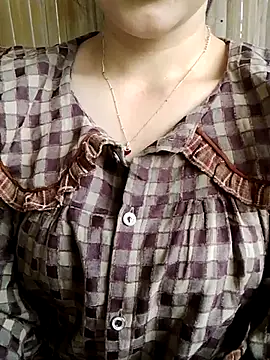 Cloud-wh online show from April 2026 01:18:01 AM