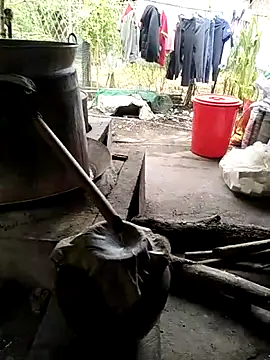 Feeling-hot online show from November 2025 03:33:02 AM