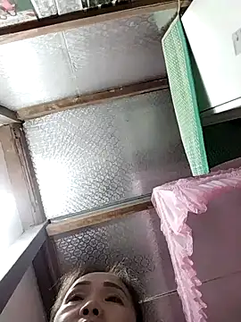 Feeling-hot online show from December 2025 08:25:01 PM