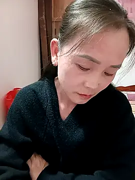 Feeling-hot online show from December 2025 02:42:02 PM