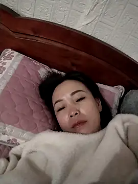 Feeling-hot online show from February 2026 01:03:02 AM