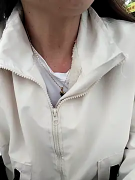 Feeling-hot online show from March 2026 09:37:02 AM