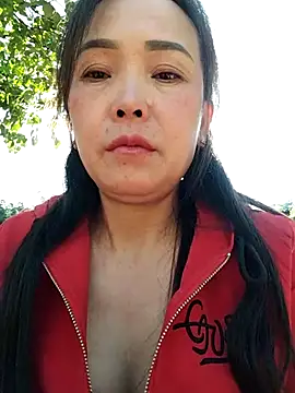 Feeling-hot online show from November 2025 07:20:02 AM