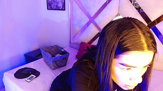 tael novacs online show from December 2025 04:17:01 AM