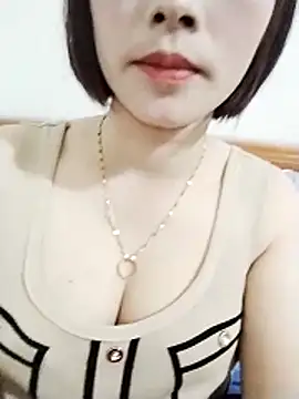 Swan-white123 online show from December 2025 02:00:02 PM