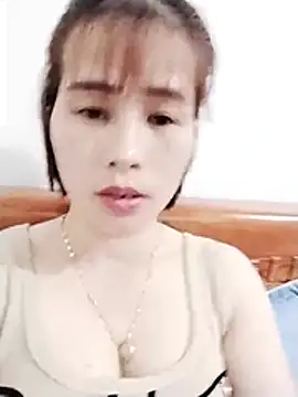 Swan-white123 online show from December 2025 01:10:01 PM