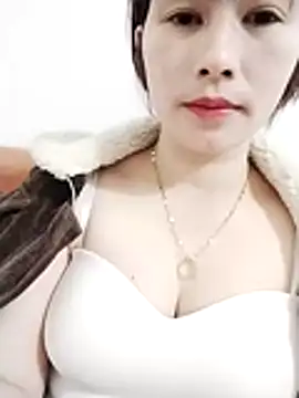 Snapshot of Swan-white123 chatting on January 2026 04:44:01 PM Swan-white123 online show from January 2026 04:44:01 PM