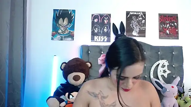 lunabritton1 online show from March 2026 01:13:02 AM