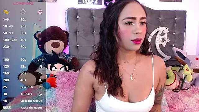 lunabritton1 online show from April 2026 02:07:01 AM