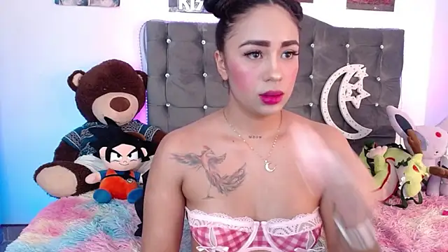 lunabritton1 online show from April 2026 02:24:01 AM