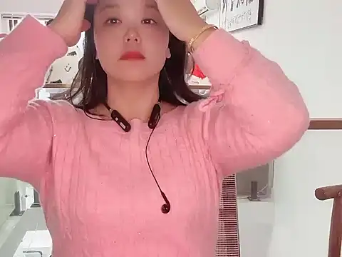 Lydia-Wei online show from November 2025 07:12:02 AM