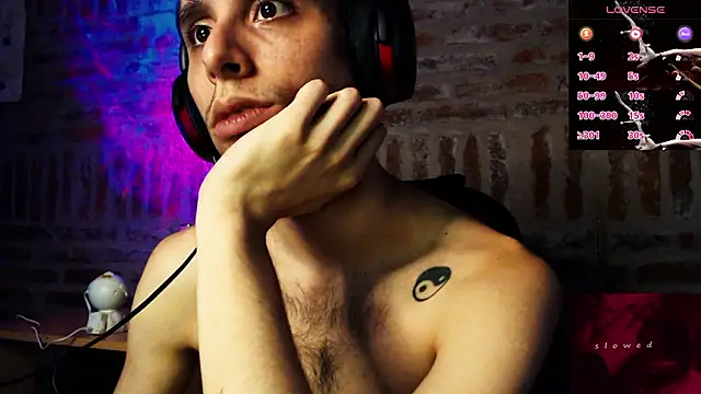 CaramelToy online show from March 2026 07:14:02 PM