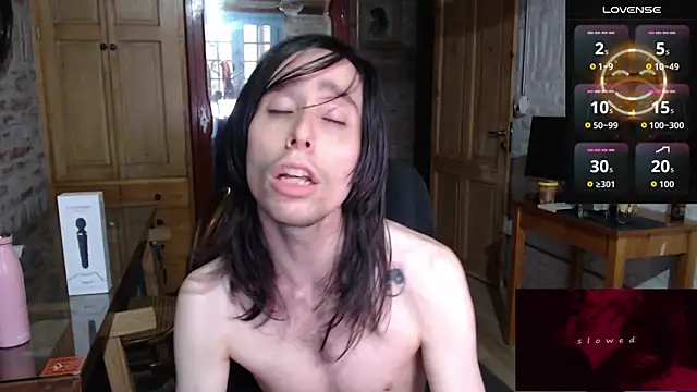 CaramelToy online show from November 2025 04:13:02 PM