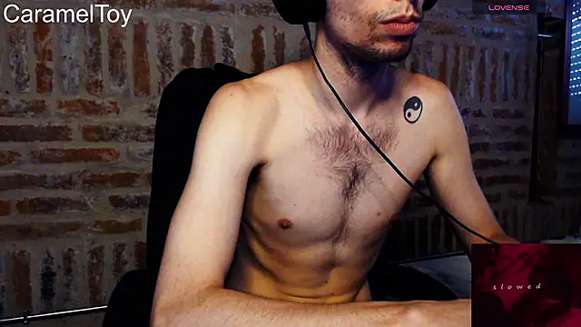 CaramelToy online show from February 2026 07:48:01 PM