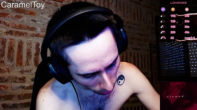 CaramelToy online show from February 2026 10:07:01 PM