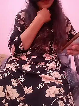 Iamyourdarling online show from December 2025 06:05:01 AM