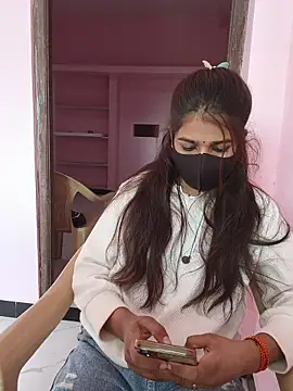 Iamyourdarling online show from November 2025 08:40:01 AM