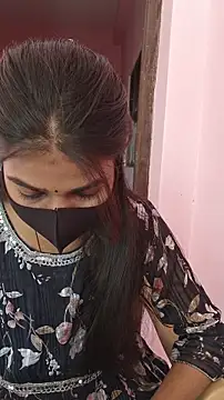 Iamyourdarling online show from November 2025 06:30:01 AM