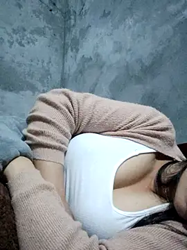 vangkt-cute online show from November 2025 01:59:01 PM