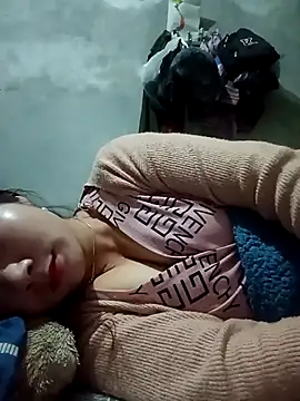 vangkt-cute online show from December 2025 07:49:02 PM