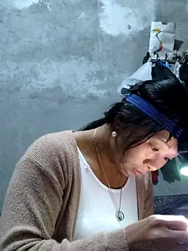 vangkt-cute online show from November 2025 02:49:01 AM