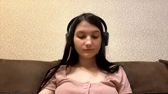 Snapshot of AurorAurora chatting on February 2026 09:47:01 AM AurorAurora online show from February 2026 09:47:01 AM