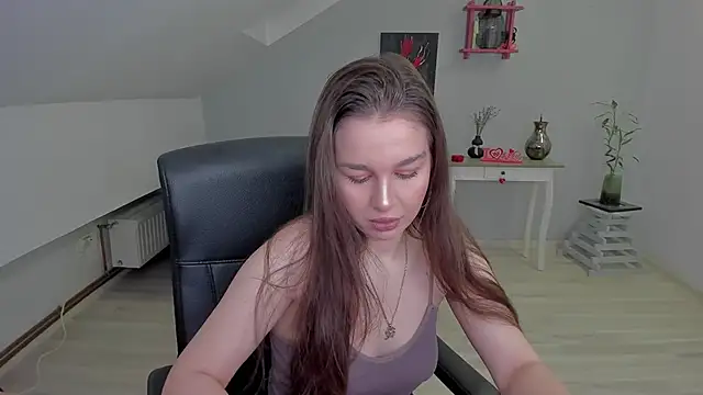 LouannaHart online show from February 2026 04:45:02 AM