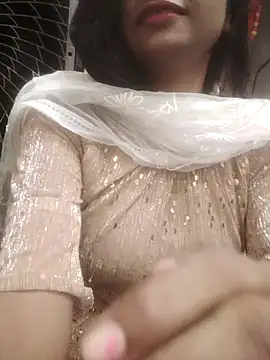 riyahot011 online show from November 2025 11:15:02 AM