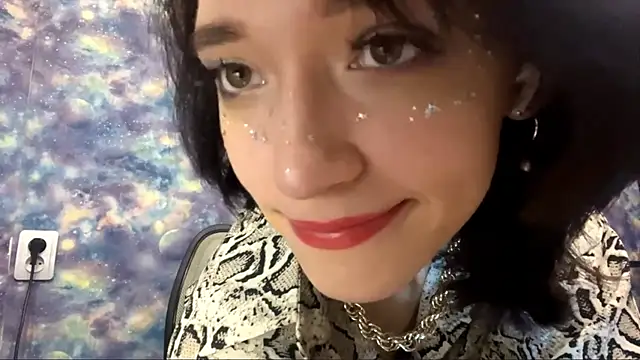 JamieRosten online show from November 2025 12:11:02 PM