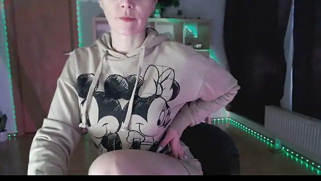 MissyDior8 online show from December 2025 06:46:02 AM