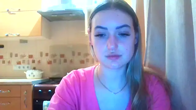 Snapshot of RobinWalker chatting on November 2025 10:25:02 PM RobinWalker online show from November 2025 10:25:02 PM