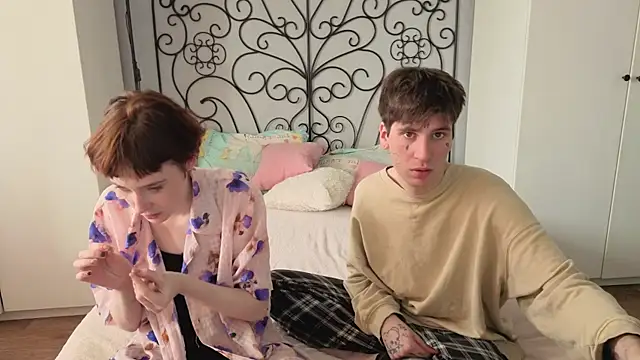 Danny loves Mary online show from April 2026 06:26:02 AM