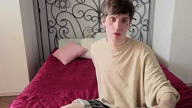 Danny loves Mary online show from May 2026 02:04:02 AM