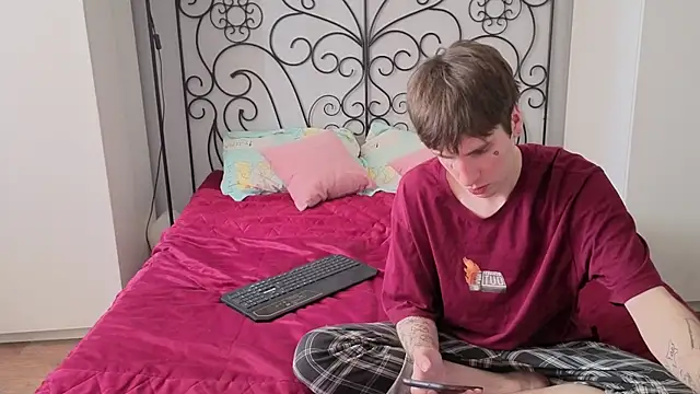 Danny loves Mary online show from April 2026 07:26:01 AM