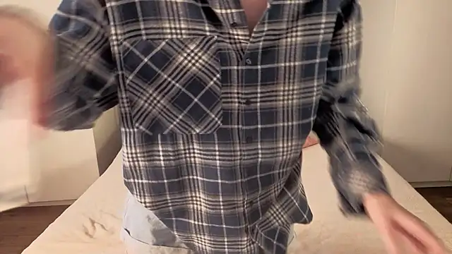 Danny loves Mary online show from March 2026 02:05:02 AM