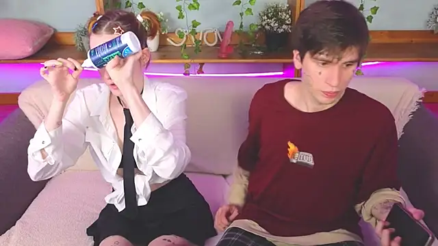 Danny loves Mary online show from May 2026 02:22:01 AM