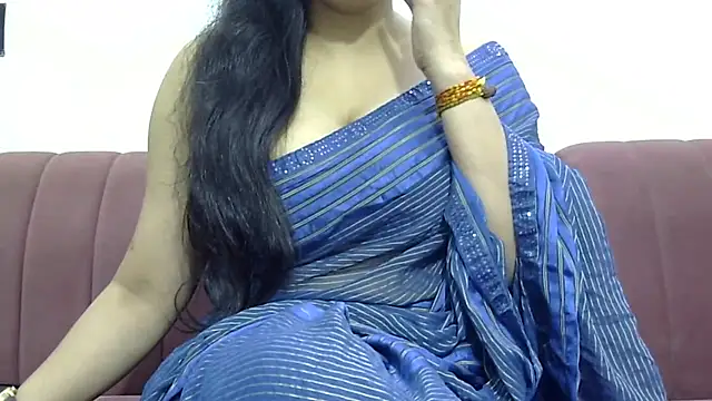 Snapshot of Zoya-sexy chatting on October 2025 06:52:02 PM Zoya-sexy online show from October 2025 06:52:02 PM