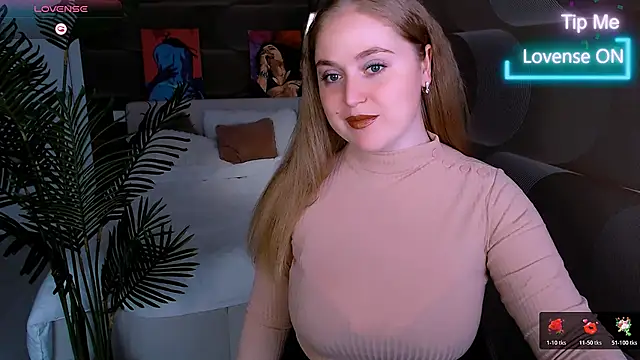 Kate Moan online show from November 2025 07:41:01 AM