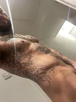 Snapshot of magicmichaell chatting on November 2025 01:27:02 PM magicmichaell online show from November 2025 01:27:02 PM